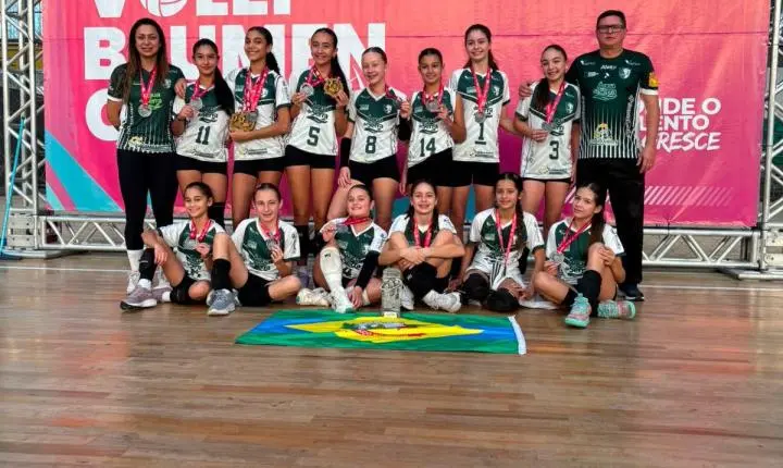 🏐 Voleibol Sub-13 de Braço do Norte brilha em Blumenau e conquista o vice-campeonato estadual na Blumencup 2026